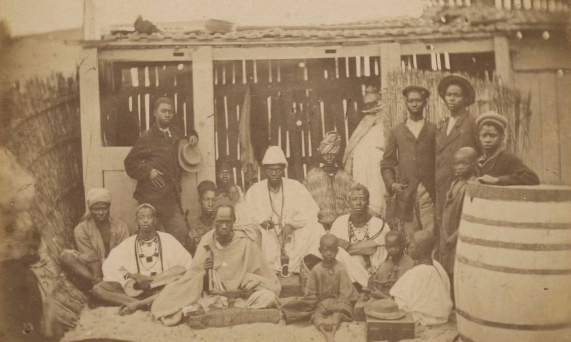 Photo extraite de "Paysages et types de mœurs du Sénégal", recueil de photos de Blaise Bonnevide, 1885 - source : Gallica-BnF